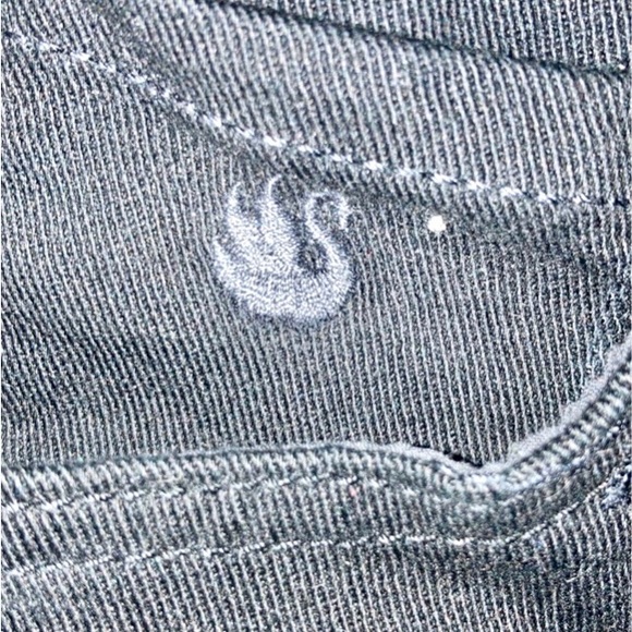 Gloria Vanderbilt jeans - Picture 5 of 5